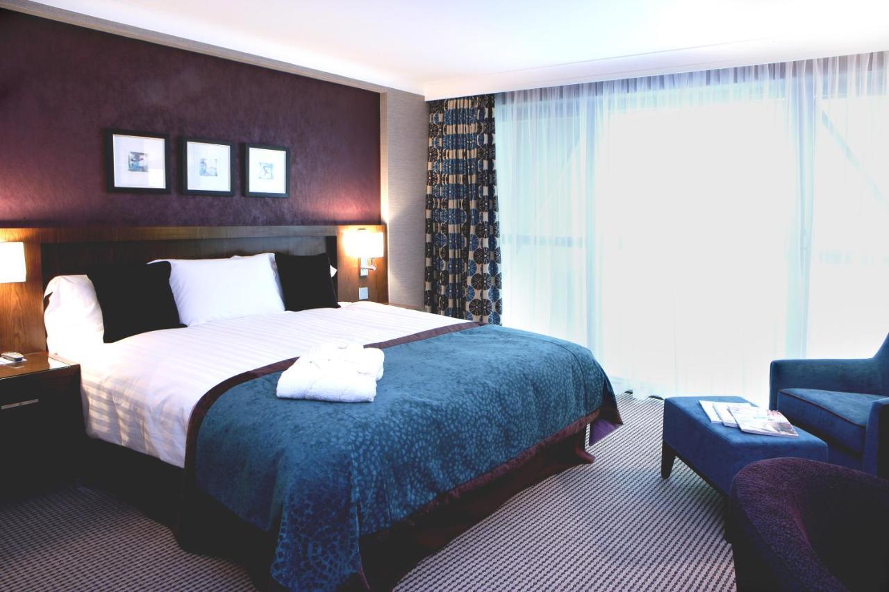คราวน์ พลาซา ลอนดอน - แกตวิค แอร์พอร์ต Hotel ครอว์ลีย์ ภายนอก รูปภาพ