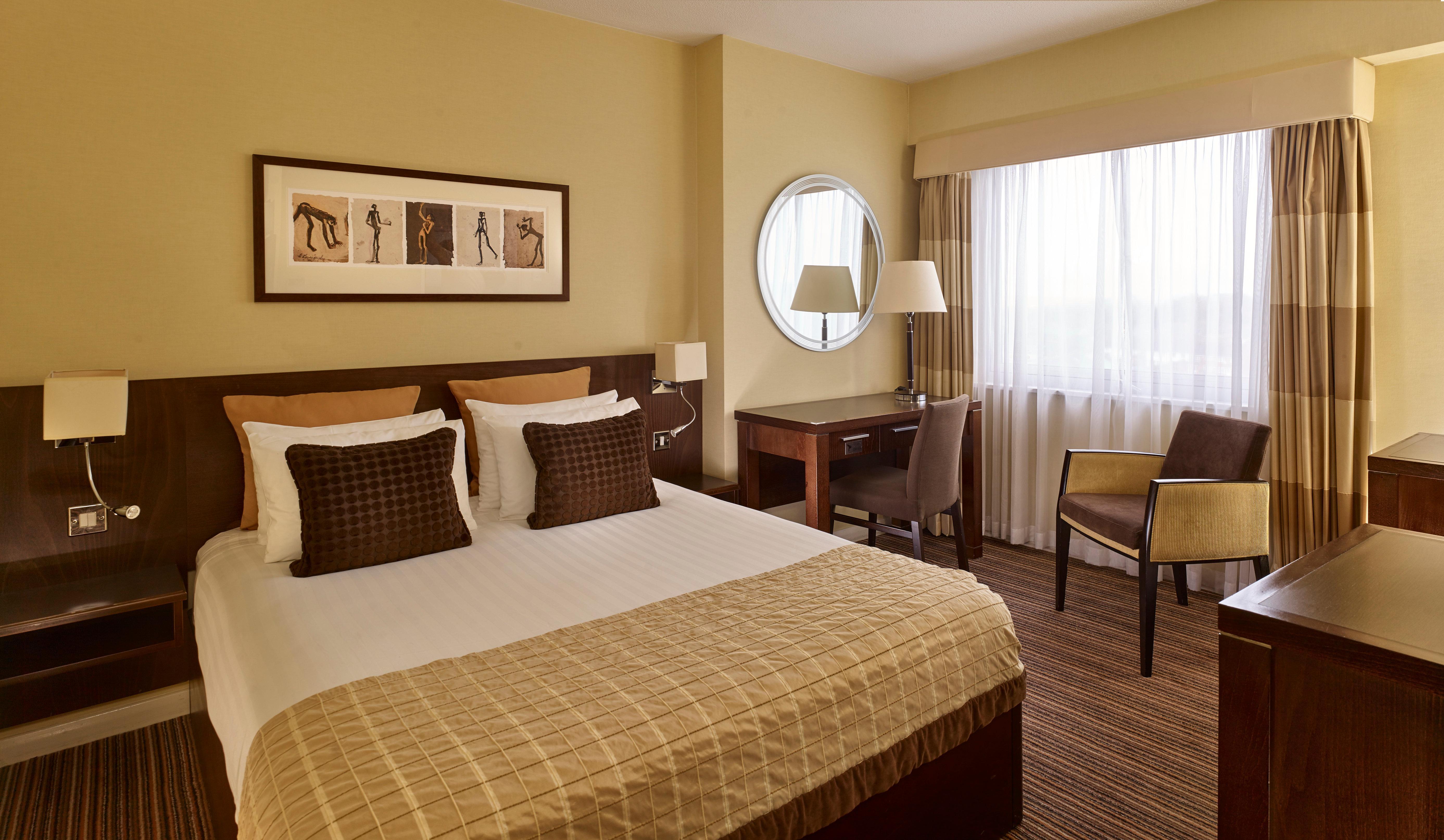 คราวน์ พลาซา ลอนดอน - แกตวิค แอร์พอร์ต Hotel ครอว์ลีย์ ภายนอก รูปภาพ