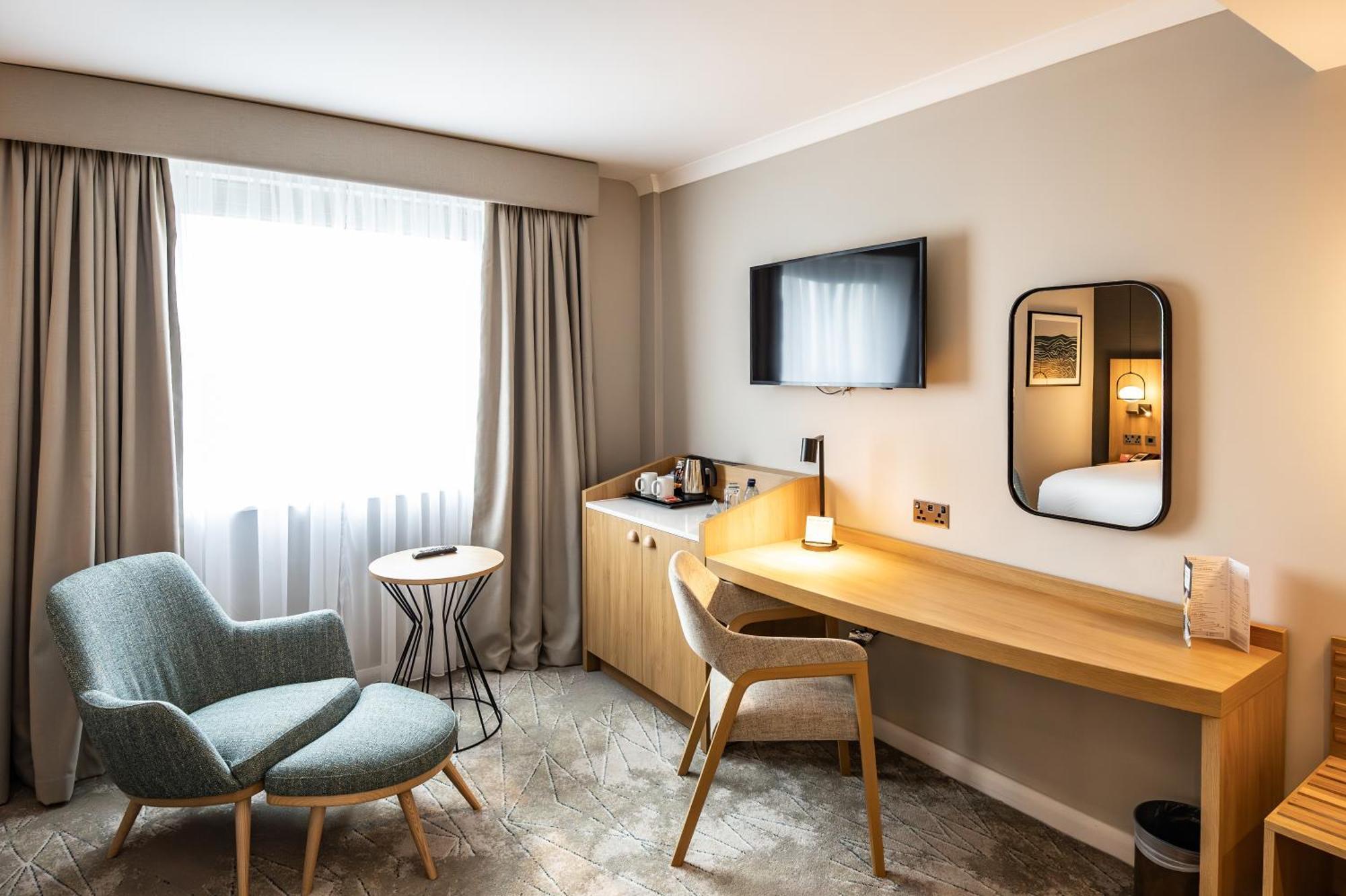 คราวน์ พลาซา ลอนดอน - แกตวิค แอร์พอร์ต Hotel ครอว์ลีย์ ภายนอก รูปภาพ