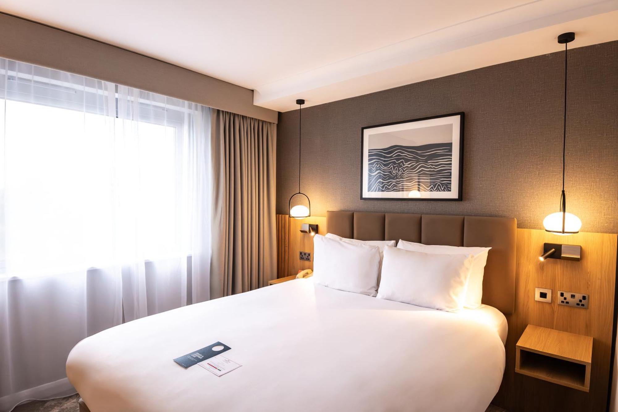 คราวน์ พลาซา ลอนดอน - แกตวิค แอร์พอร์ต Hotel ครอว์ลีย์ ภายนอก รูปภาพ